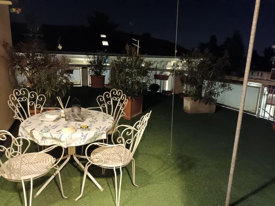 Apartamento Terrazzo In Centro Seregno Exterior foto